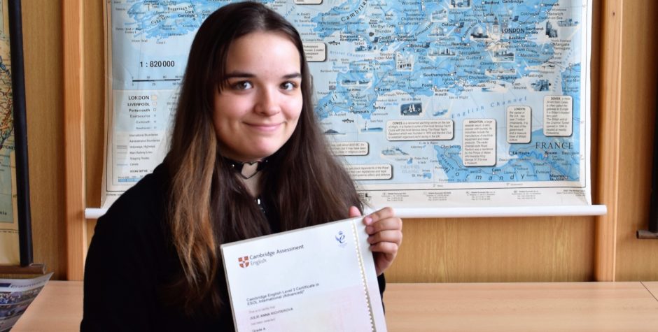 Cambridgeský úspěch naší studentky a její postřehy ze zkoušky CAE